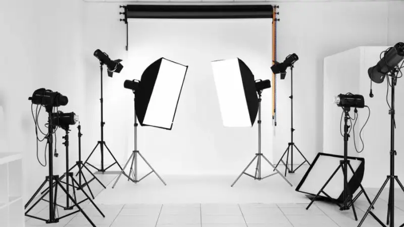 Lighting and studio Clipp Asia