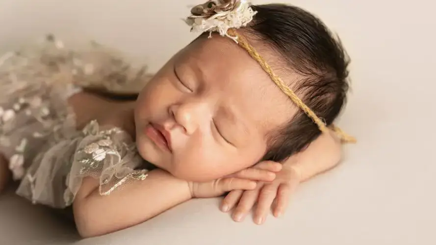 Create Adorable Newborn Photos with Expert Editing